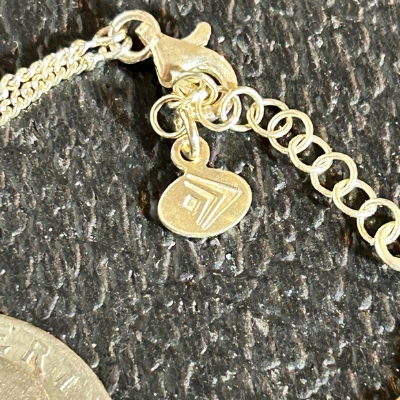 Vintage Silpada Gold Necklace with Delicate Rope like openings - Picture 2 of 2